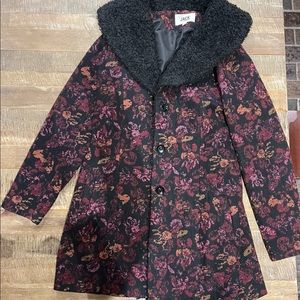 BB Dakota floral coat